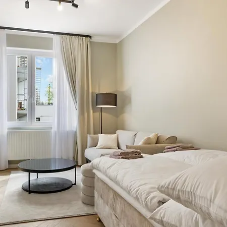 The Shine - Premium Studio-hbf-messe-buergerweide-citygate-oevb Arena Appartement