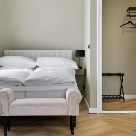 The Shine - Premium Studio-hbf-messe-buergerweide-citygate-oevb Arena Bremen